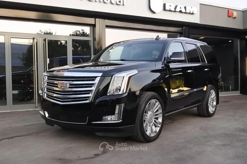 Usata Cadillac Escalade 426 CV (313 kW) 2015 Nero SUV