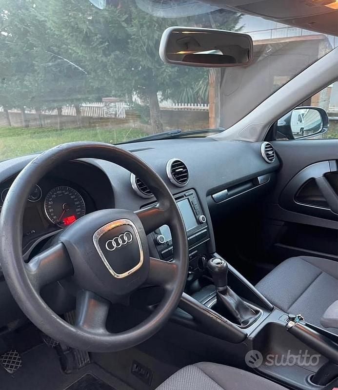 Usata Audi A3 90 CV (66 kW) 2010 Grigio Utilitaria