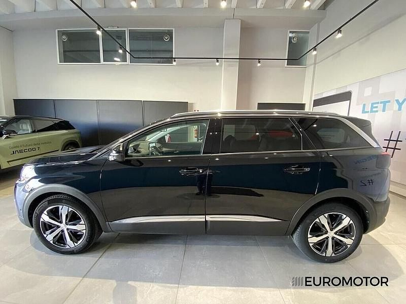 Usata Peugeot 5008 Allure 130 CV (95 kW) 2020 Nero SUV