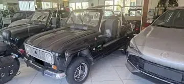 Usata Renault R4 33 CV (24 kW) 1990 Nero SUV