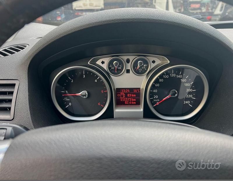 Usata Ford Kuga Titanium 163 CV (119 kW) 2011 Bianco SUV