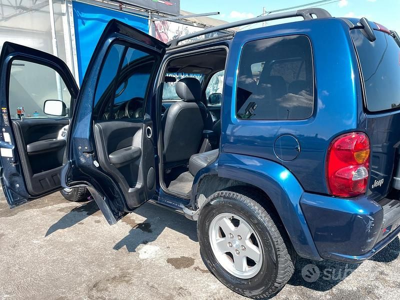 Usata Jeep Cherokee 2004 SUV
