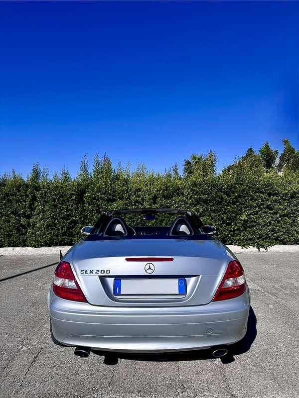 Usata Mercedes SLK200 163 CV (119 kW) 2006 Cabrio