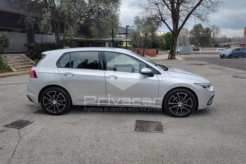 Usata VW Golf VIII Life 116 CV (85 kW) 2021 Grigio Berlina