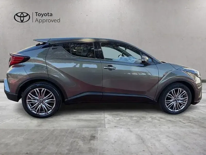Usata Toyota C-HR Lounge 122 CV (89 kW) 2022 Marrone SUV