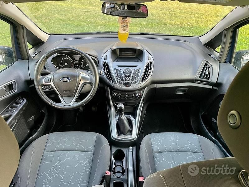 Usata Ford B-MAX 90 CV (66 kW) 2015 Blu Monovolume
