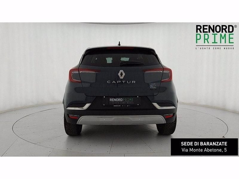 Usata Renault Captur Techno 143 CV (105 kW) 2023 Blu marino SUV