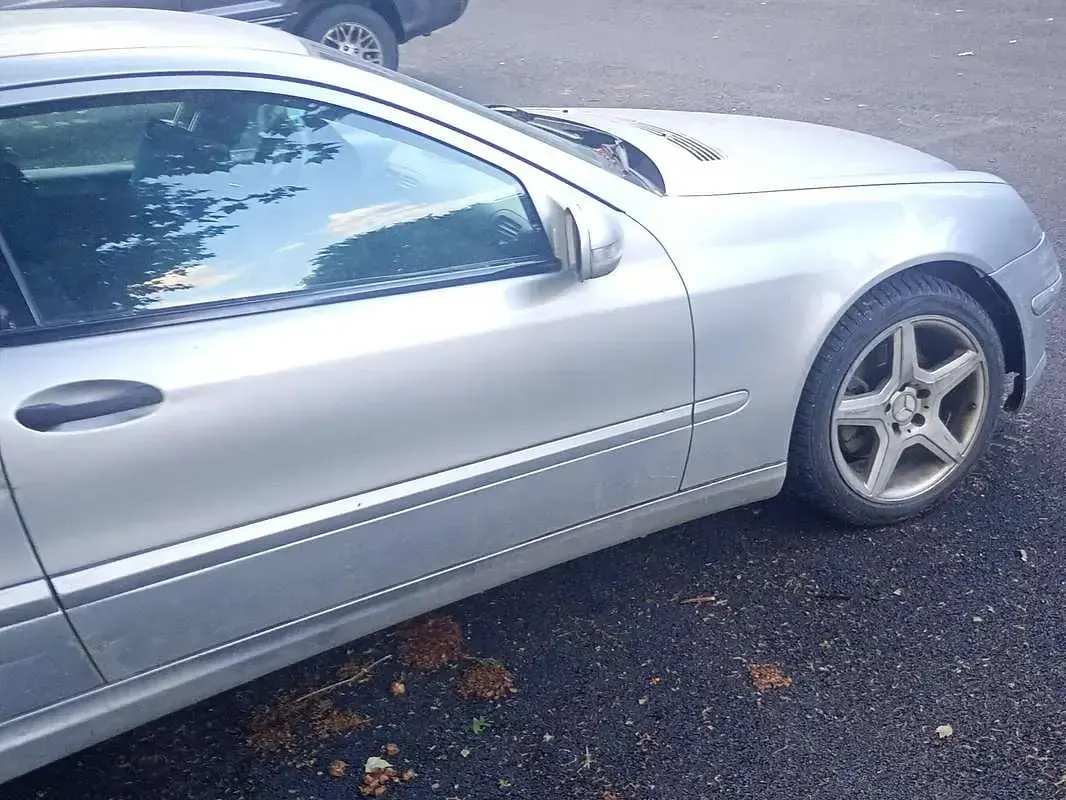 Usata Mercedes C180 129 CV (94 kW) 2001 Grigio Coupé