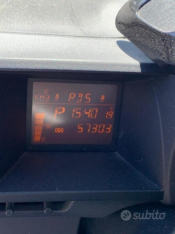 Usata Toyota iQ 98 CV (72 kW) 2012 Blu Utilitaria