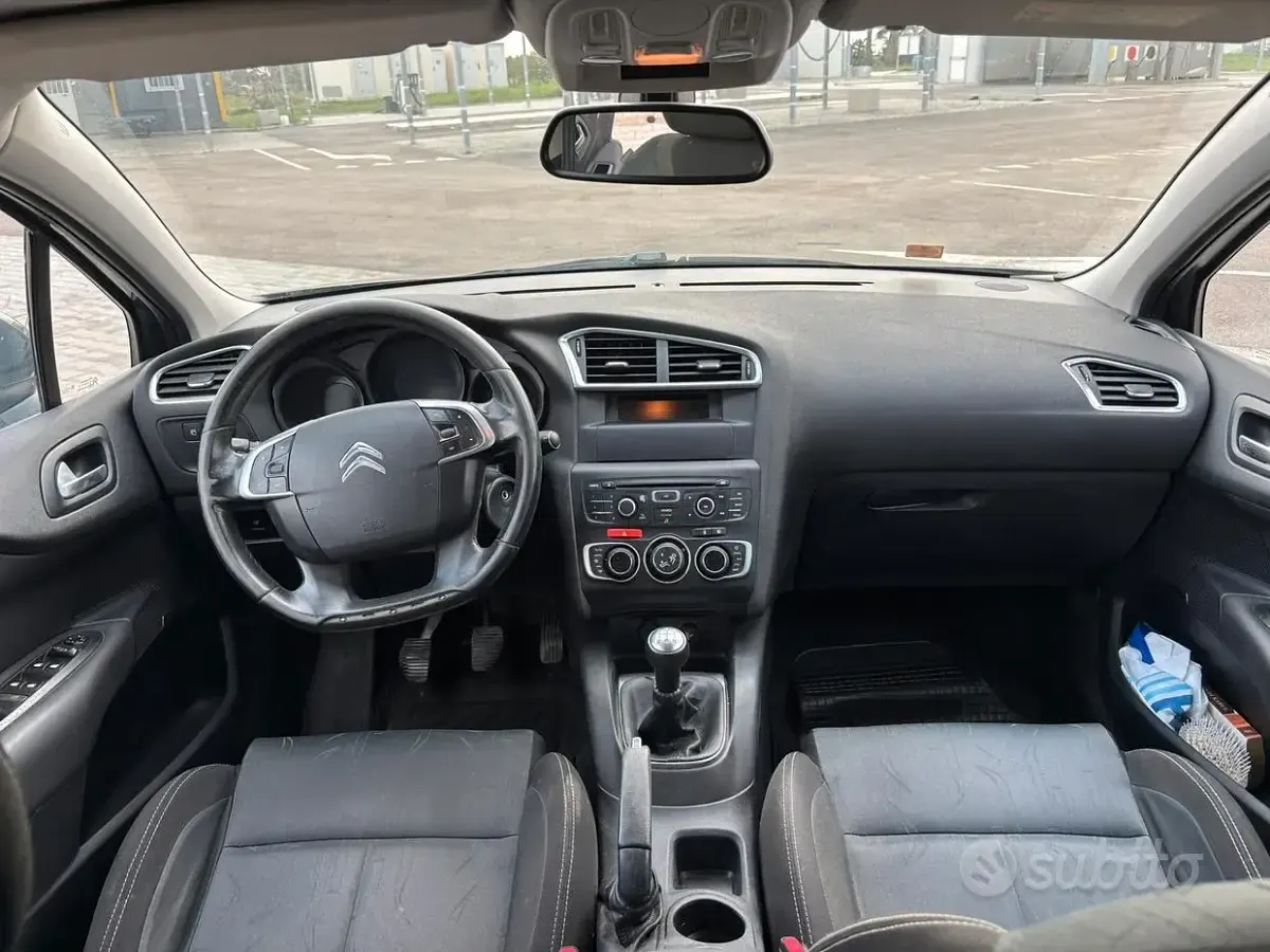 Usata Citroën C4 120 CV (88 kW) 2012 Grigio Berlina