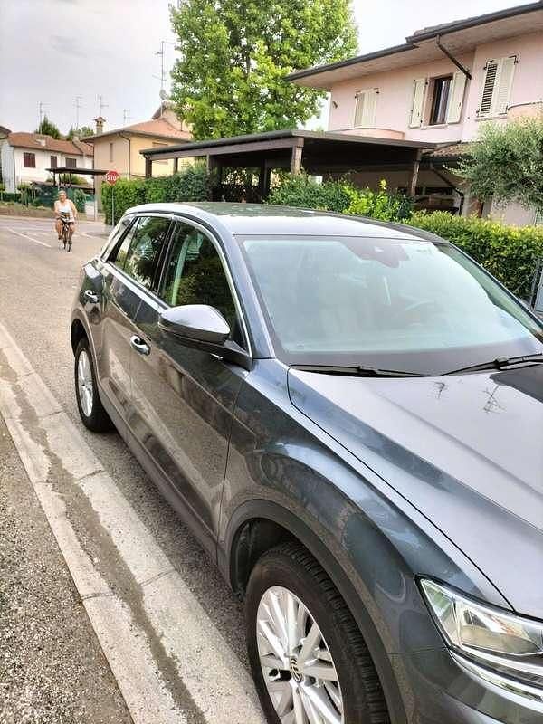 Usata VW T-Roc Advance 116 CV (85 kW) 2019 Grigio SUV
