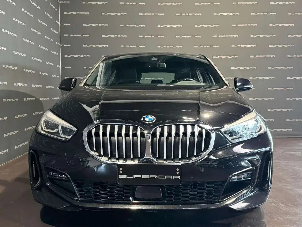 Usata BMW 116 M Sport 116 CV (85 kW) 2020 Nero Utilitaria