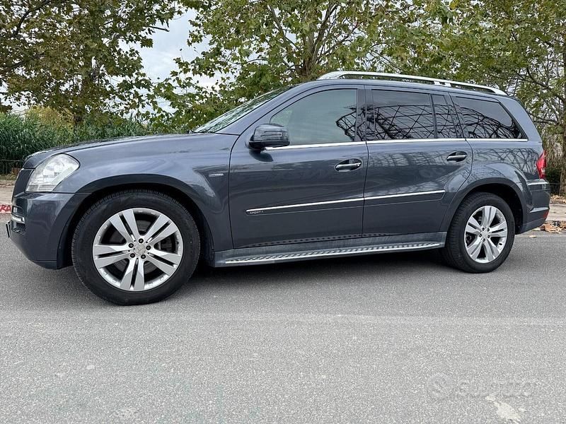 Usata Mercedes GL350 211 CV (155 kW) 2012 Grigio SUV