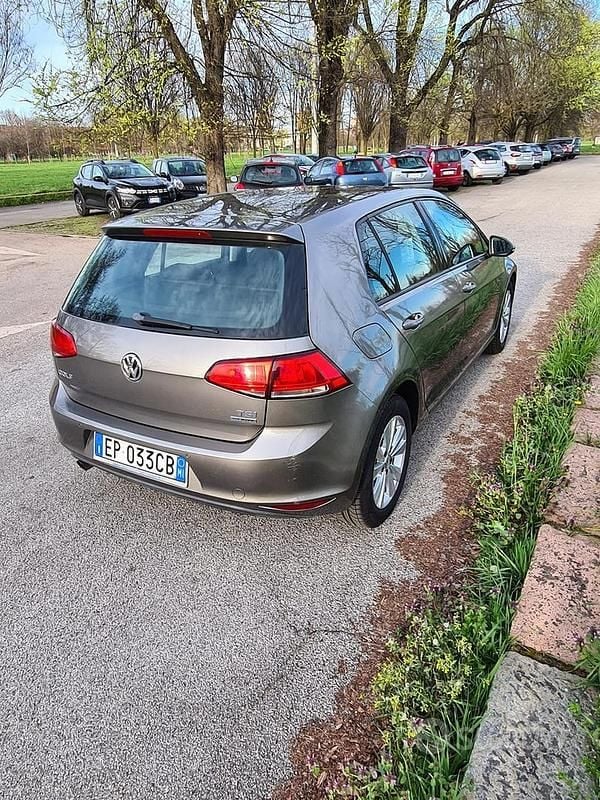 Usata VW Golf VII 105 CV (77 kW) 2013 Grigio Berlina