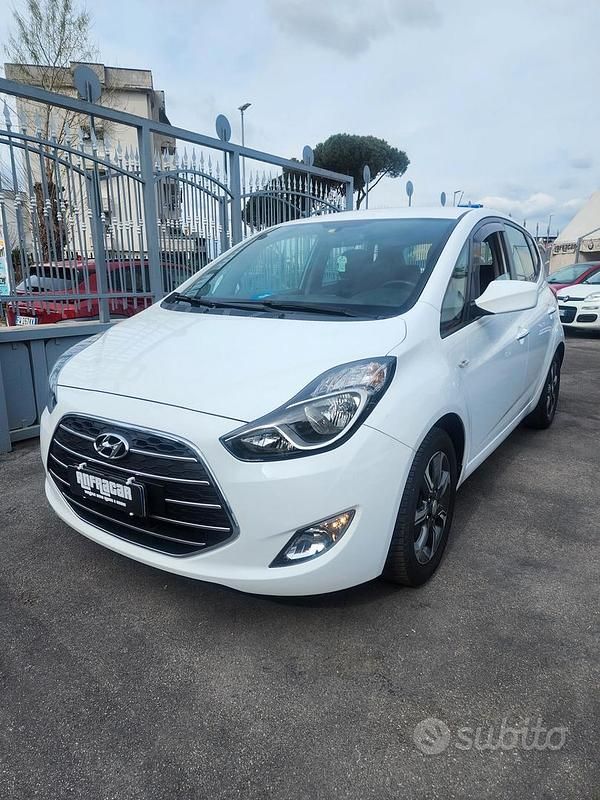 Usata Hyundai ix20 90 CV (66 kW) 2019 Bianco Utilitaria