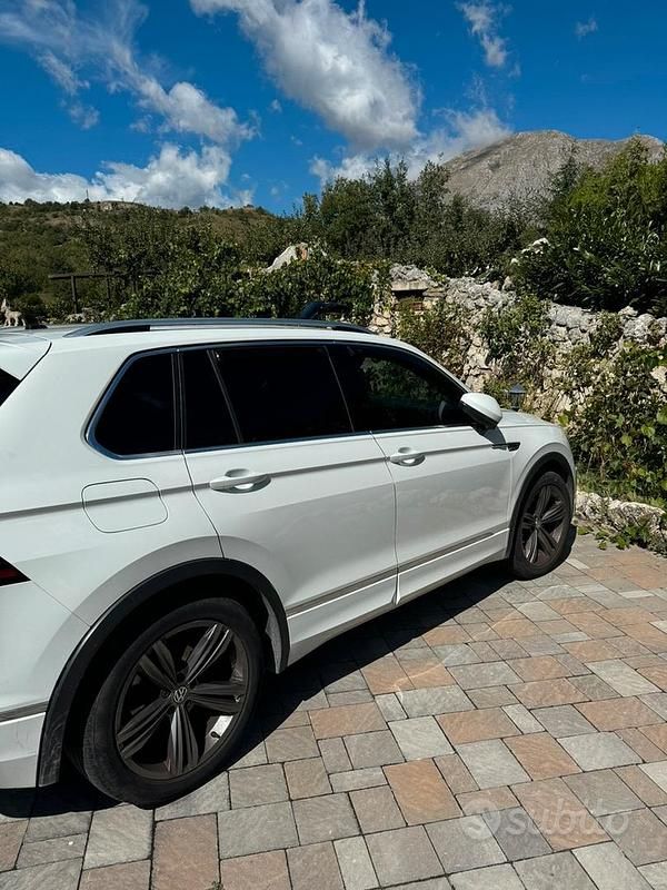 Usata VW Tiguan Sportline 125 CV (91 kW) 2018 Bianco SUV