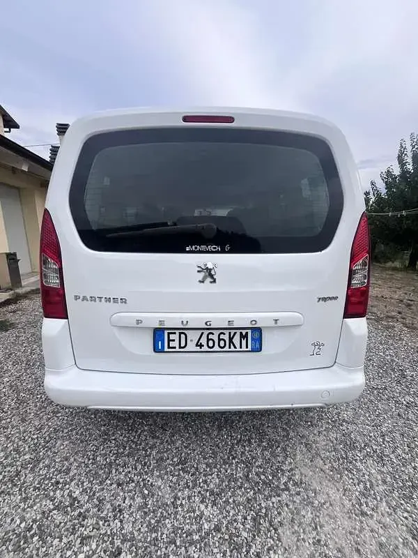 Usata Peugeot TePee Premium 90 CV (66 kW) 2010 Bianco Furgone