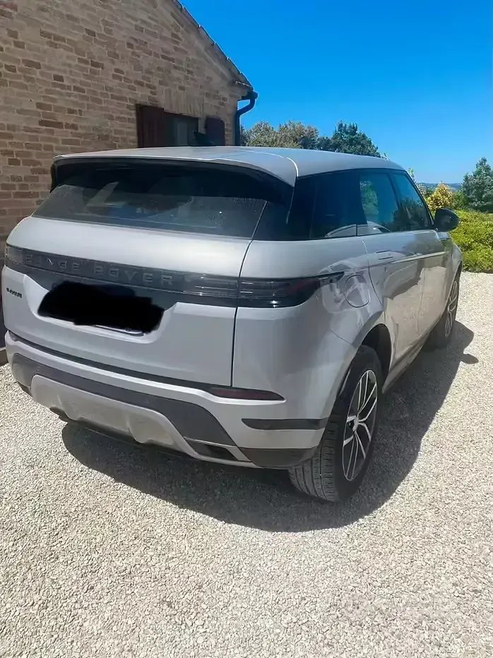 Usata Land Rover Range Rover evoque 150 CV (110 kW) 2024 Grigio SUV