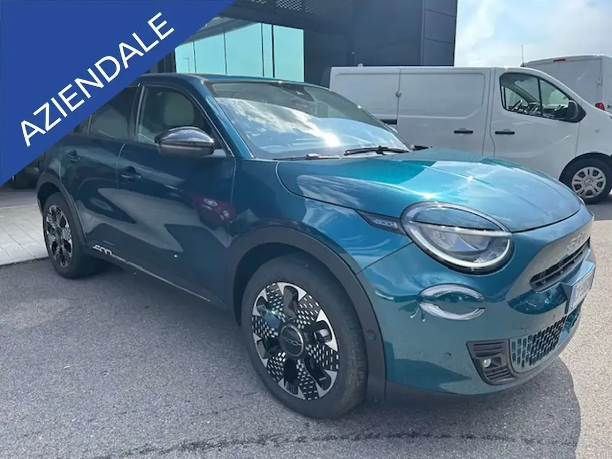 Usata Fiat 600 La Prima 110 CV (80 kW) 2025 Verde SUV