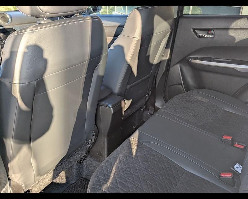 Usata Suzuki Vitara 129 CV (94 kW) 2022 Bianco SUV