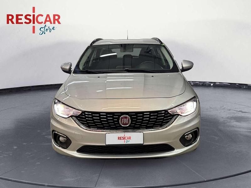 Usata Fiat Tipo Lounge 120 CV (88 kW) 2017 Argento metallizzato Station wagon
