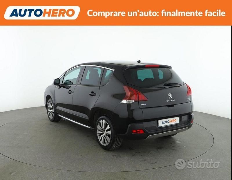 Usata Peugeot 3008 Active 120 CV (88 kW) 2016 Nero SUV