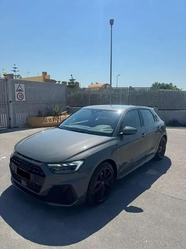 Usata Audi A1 Sportback Ambiente 116 CV (85 kW) 2022 Utilitaria
