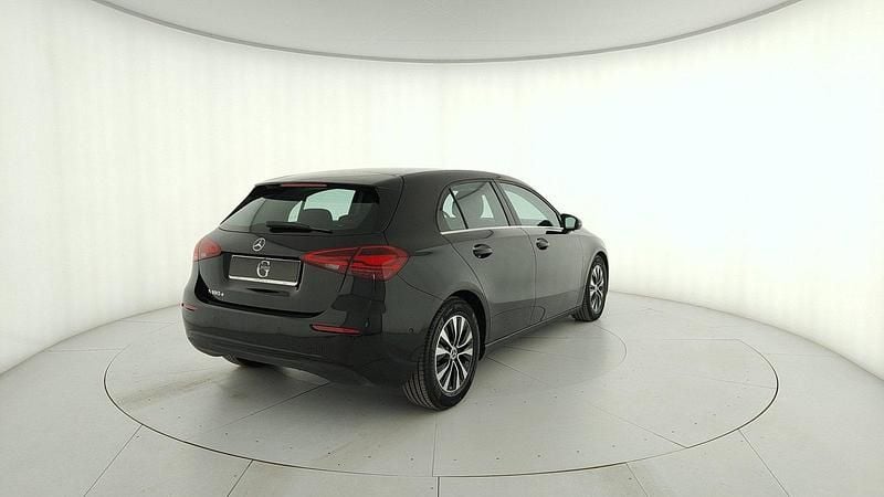 Usata Mercedes A180 Advanced 116 CV (85 kW) 2025 Nero Berlina