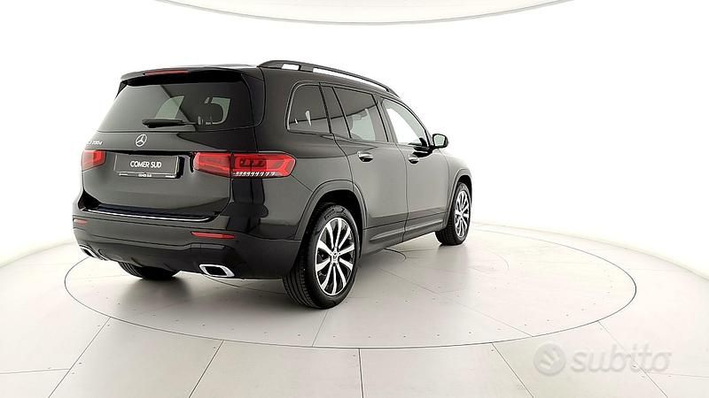 Usata Mercedes GLB200 150 CV (110 kW) 2022 Nero SUV