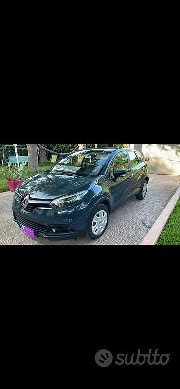 Usata Renault Captur 90 CV (66 kW) 2015 Blu SUV