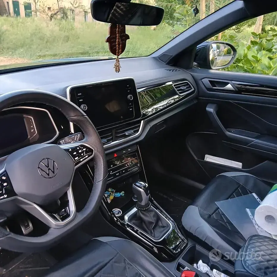 Usata VW T-Roc R 150 CV (110 kW) 2023 Nero SUV