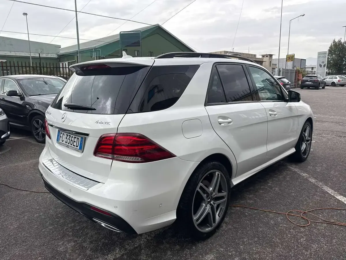 Usata Mercedes GLE250 Premium 204 CV (150 kW) 2015 Bianco SUV