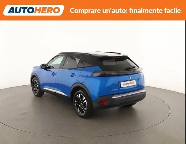 Usata Peugeot e-2008 GT-line 100 kW (136 CV) 2020 Blu SUV
