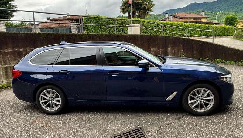 Usata BMW 520 190 CV (139 kW) 2018 Blu/azzurro Station wagon