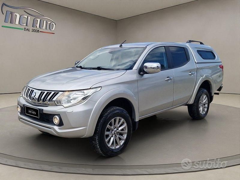 Usata Mitsubishi L200 Invite 154 CV (113 kW) 2015 Grigio Pick-up