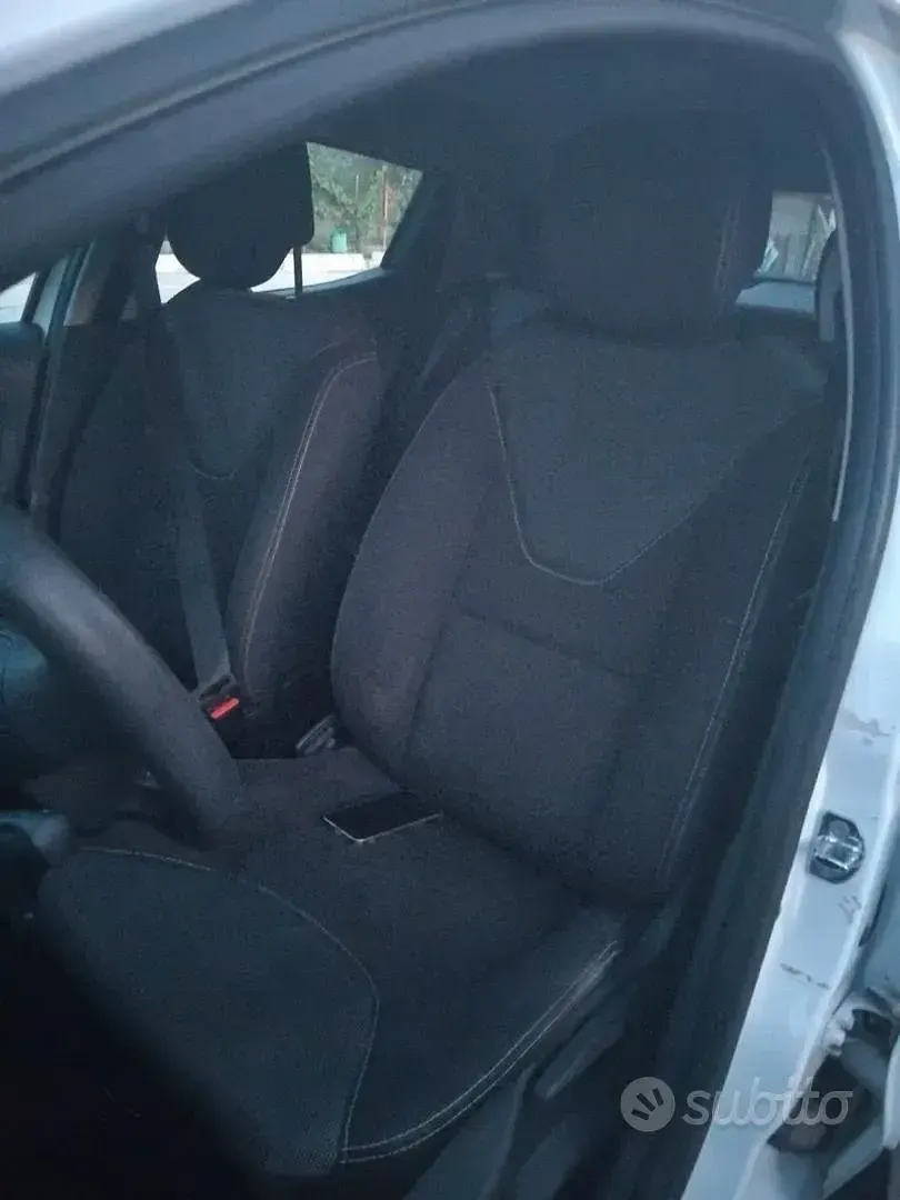Usata Renault Clio 85 CV (62 kW) 2018 Bianco Utilitaria