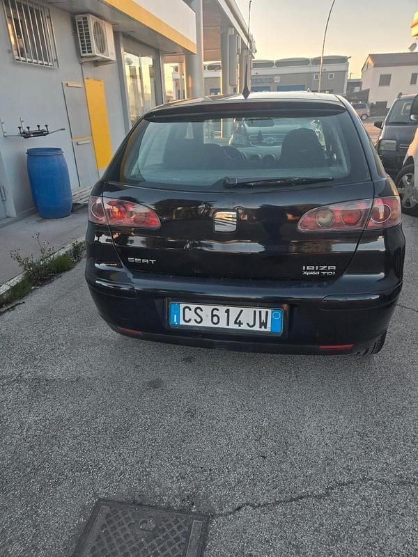Usata Seat Ibiza Reference 80 CV (58 kW) 2005 Nero Utilitaria