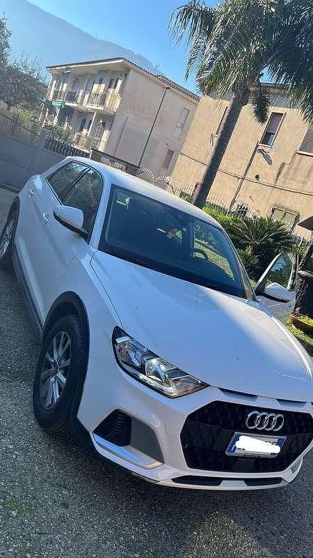 Usata Audi A1 Ambiente 116 CV (85 kW) 2022 SUV