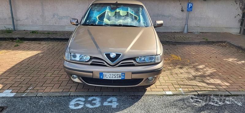 Usata 2000 Alfa Romeo 146 Due volumi | 3600 € (Cara) - Immagine 1/4