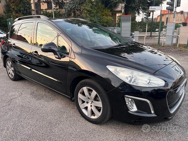 Usata Peugeot 308 Active 112 CV (82 kW) 2011 Nero Station wagon
