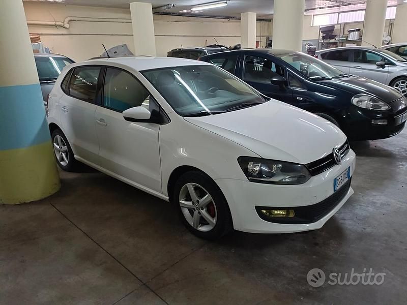 Usata VW Polo Trendline 75 CV (55 kW) 2014 Bianco Berlina