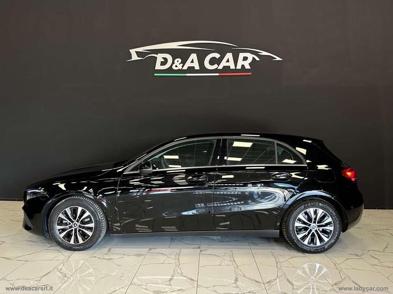 Usata Mercedes A180 Advanced 116 CV (85 kW) 2023 Nero Berlina