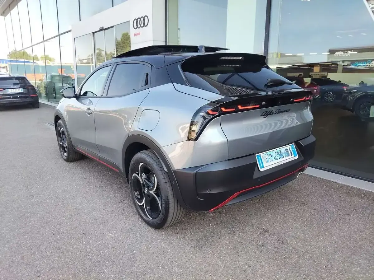 Usata Alfa Romeo GT Junior Ti 145 CV (106 kW) 2026 Argento SUV