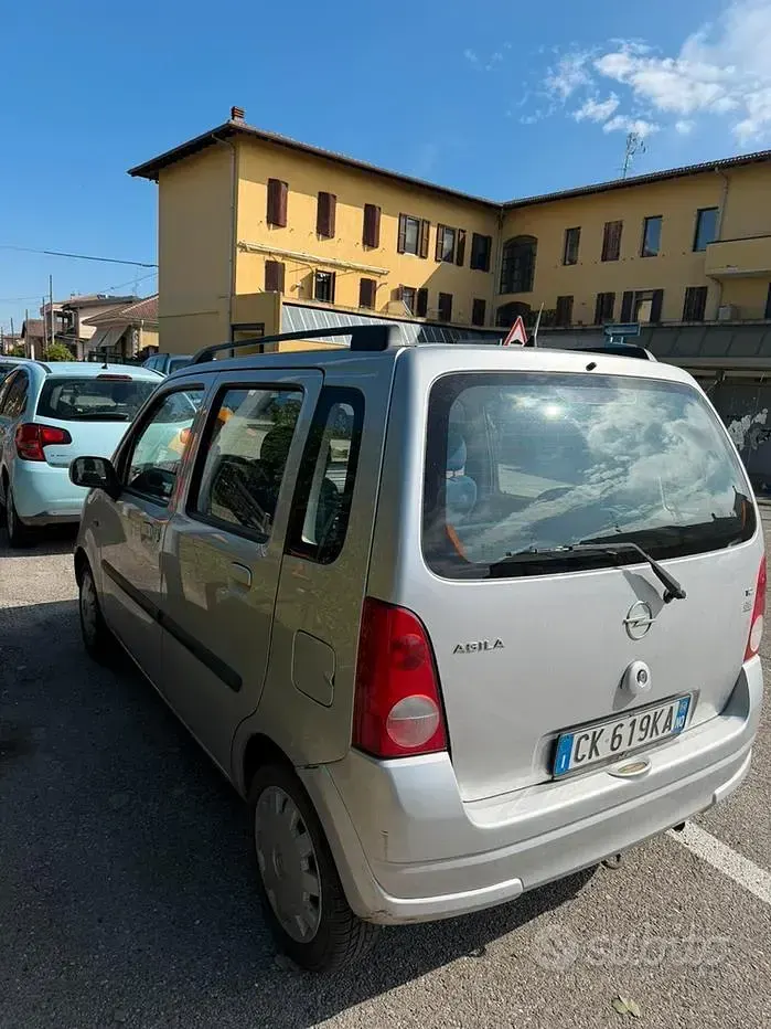 Usata Opel Agila 75 CV (55 kW) 2004 Monovolume
