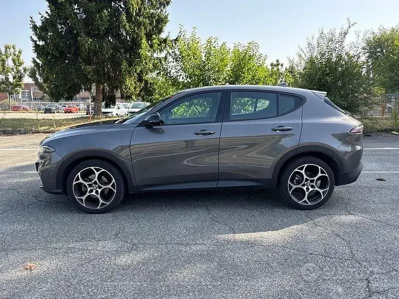 Usata Alfa Romeo Tonale Sprint 131 CV (96 kW) 2023 Grigio SUV