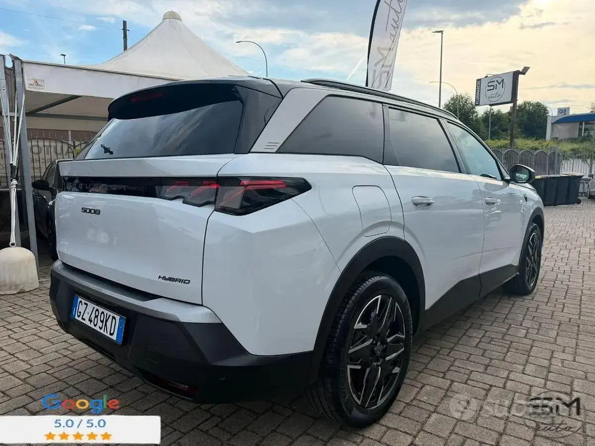 Usata Peugeot 5008 GTi 136 CV (100 kW) 2025 Bianco okenite SUV