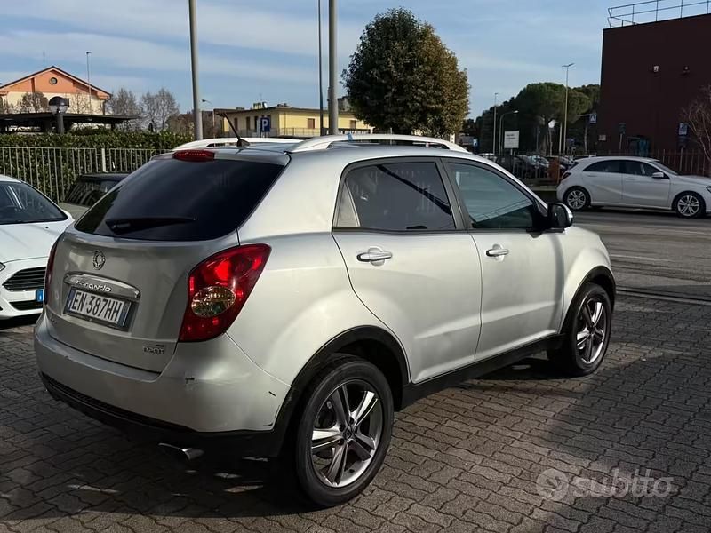 Usata Ssangyong (KGM) Korando 175 CV (128 kW) 2012 Grigio SUV