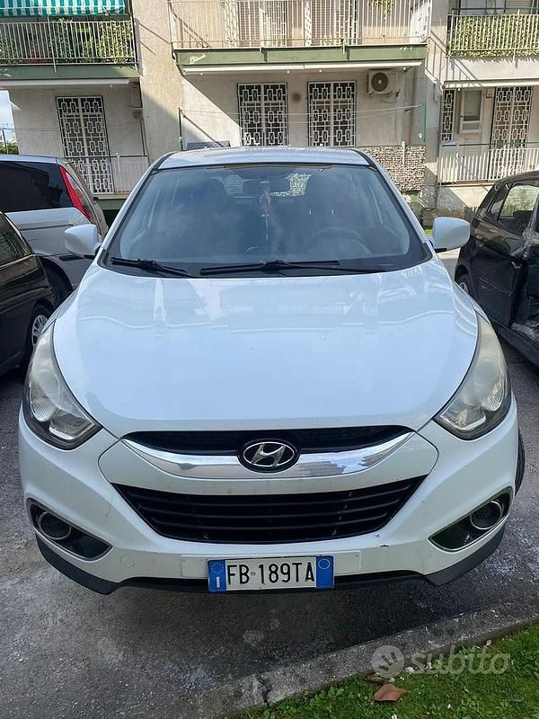 Käytetty Hyundai ix35 135 HP (99 kW) 2012 Katumaasturi