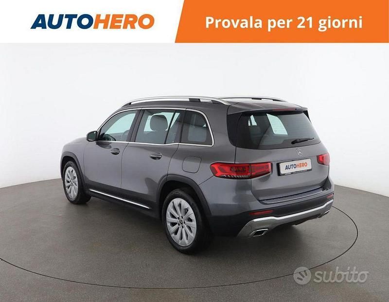 Usata Mercedes GLB200 163 CV (119 kW) 2021 Grigio SUV