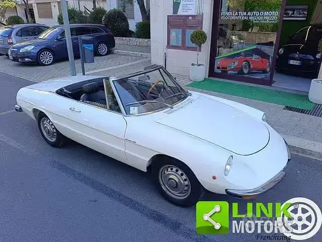 Usata Alfa Romeo GT Junior 110 CV (80 kW) 1970 Bianco Cabrio